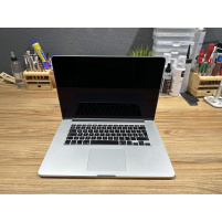 MacBook Pro 15'' (2015) Ασημί